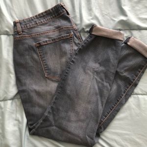 Jessica Simpson Rolled Ankle Jeans Size 14W
